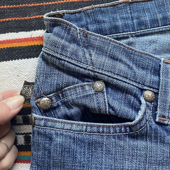Y2K Rock & Republic Low Rise Flare Jeans. Size 29/29. Authentic. Classic. - Picture 10 of 16